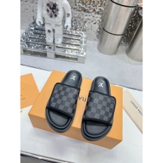 Louis Vuitton Slippers